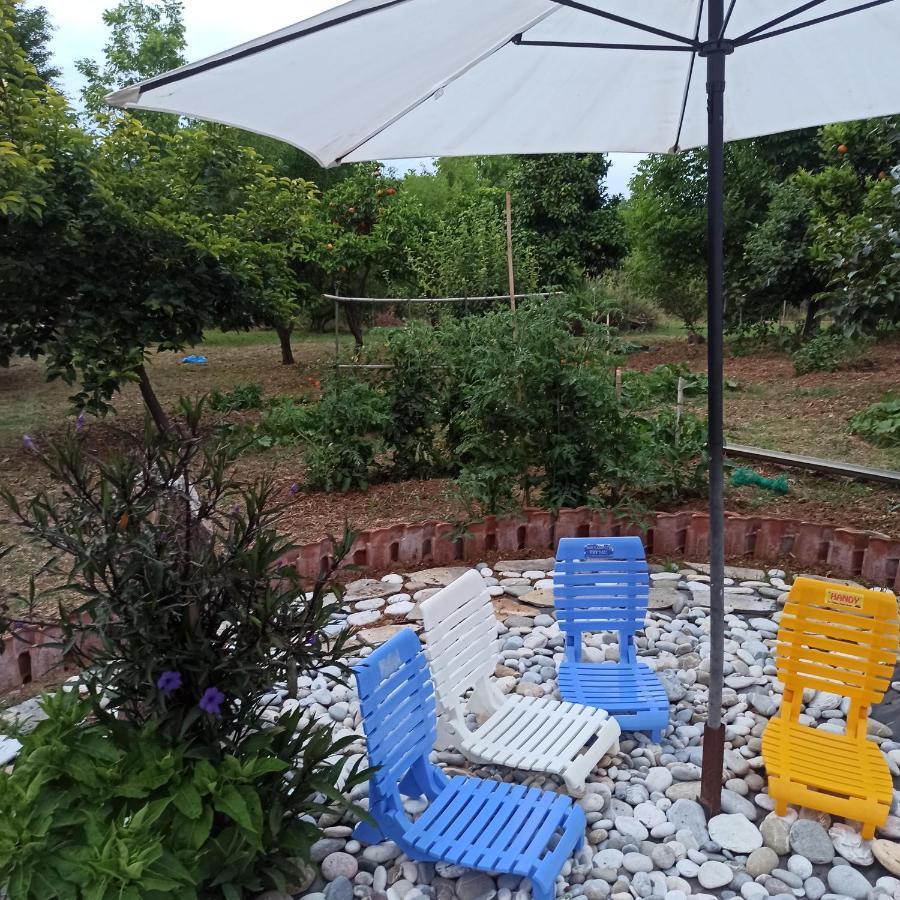 Εξοχική Κατοικία - Cottage Τίνα Liri Екстер'єр фото